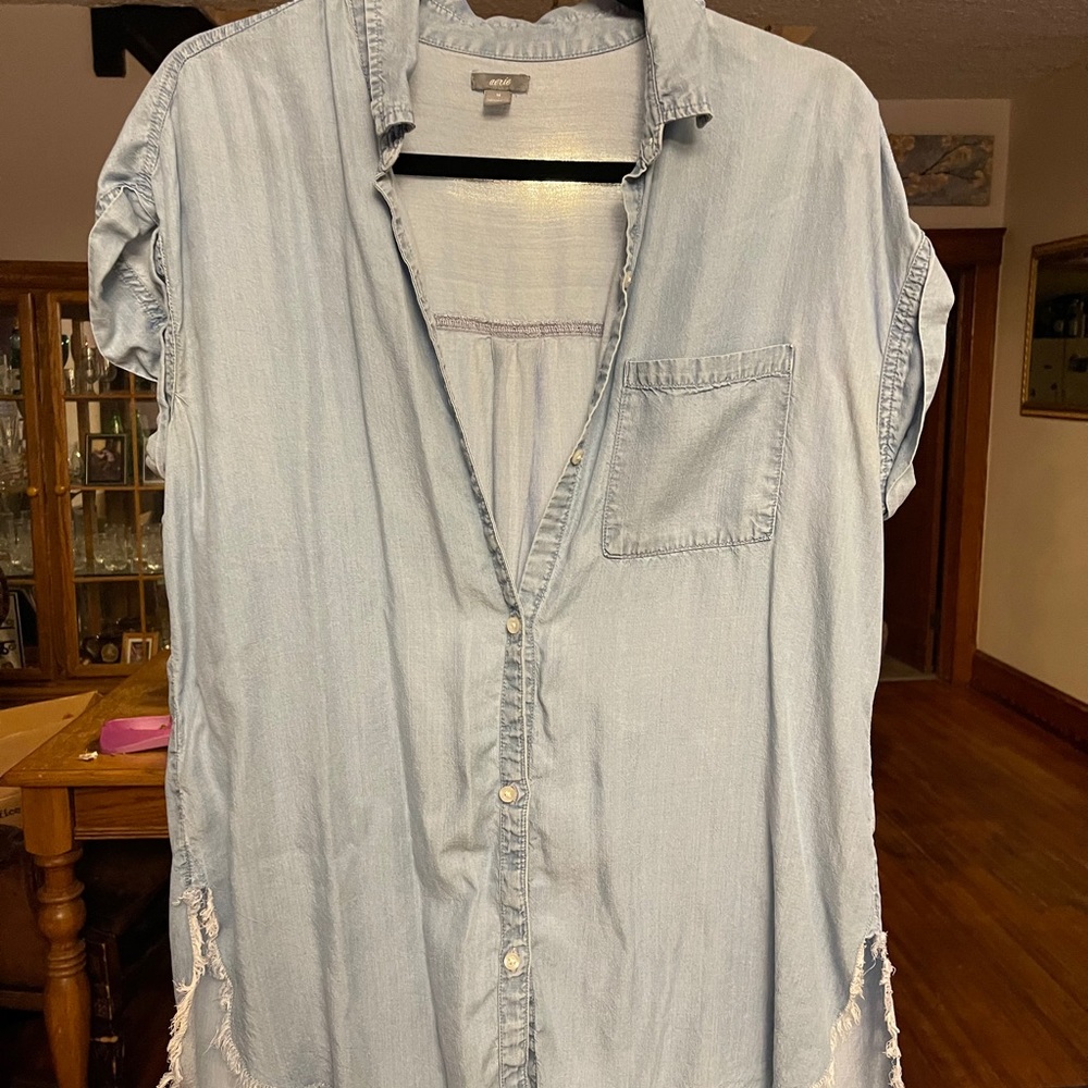 Aerie blue button up size 6